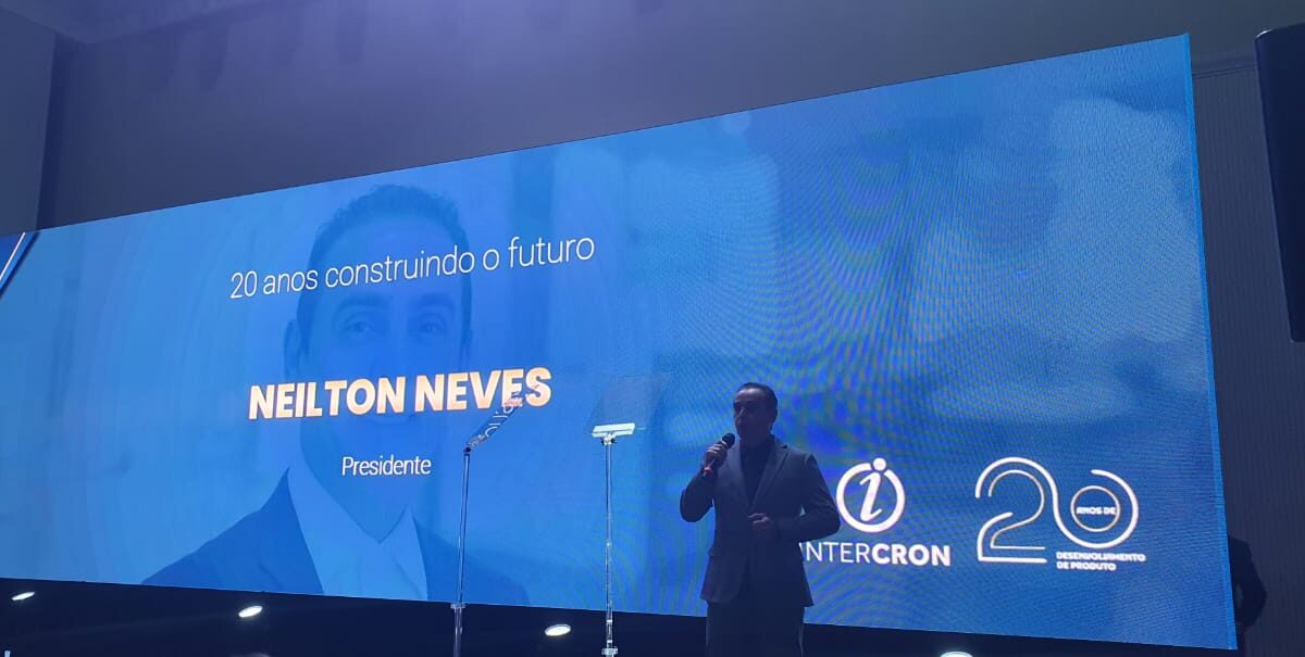 Neilton Neves, presidente da Assifarma saúda os presentes