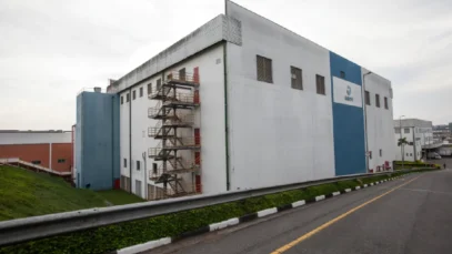 Fase deve acabar apenas em fevereiro; venda da Medley pela Sanofi é avaliada em até R$ 2 bi