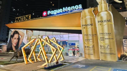 Pague Menos se uniu a Pantene para divulgar produto com tecnologia de regeneração