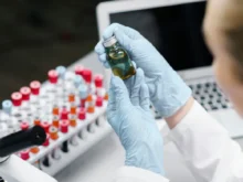 Ver mais: Setor de pesquisas clínicas tende a atrair R$ 2,1 bilhões em investimentos com regulamentação