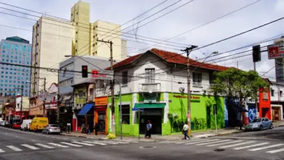 “Ph”armácia mais antiga de São Paulo tem 125 anos de história