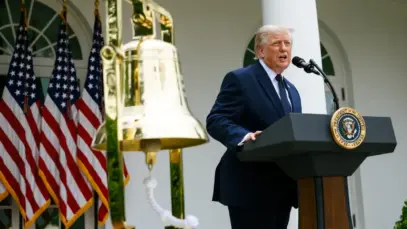 Trump prevê tarifa de 100% sobre medicamentos genéricos em 2028