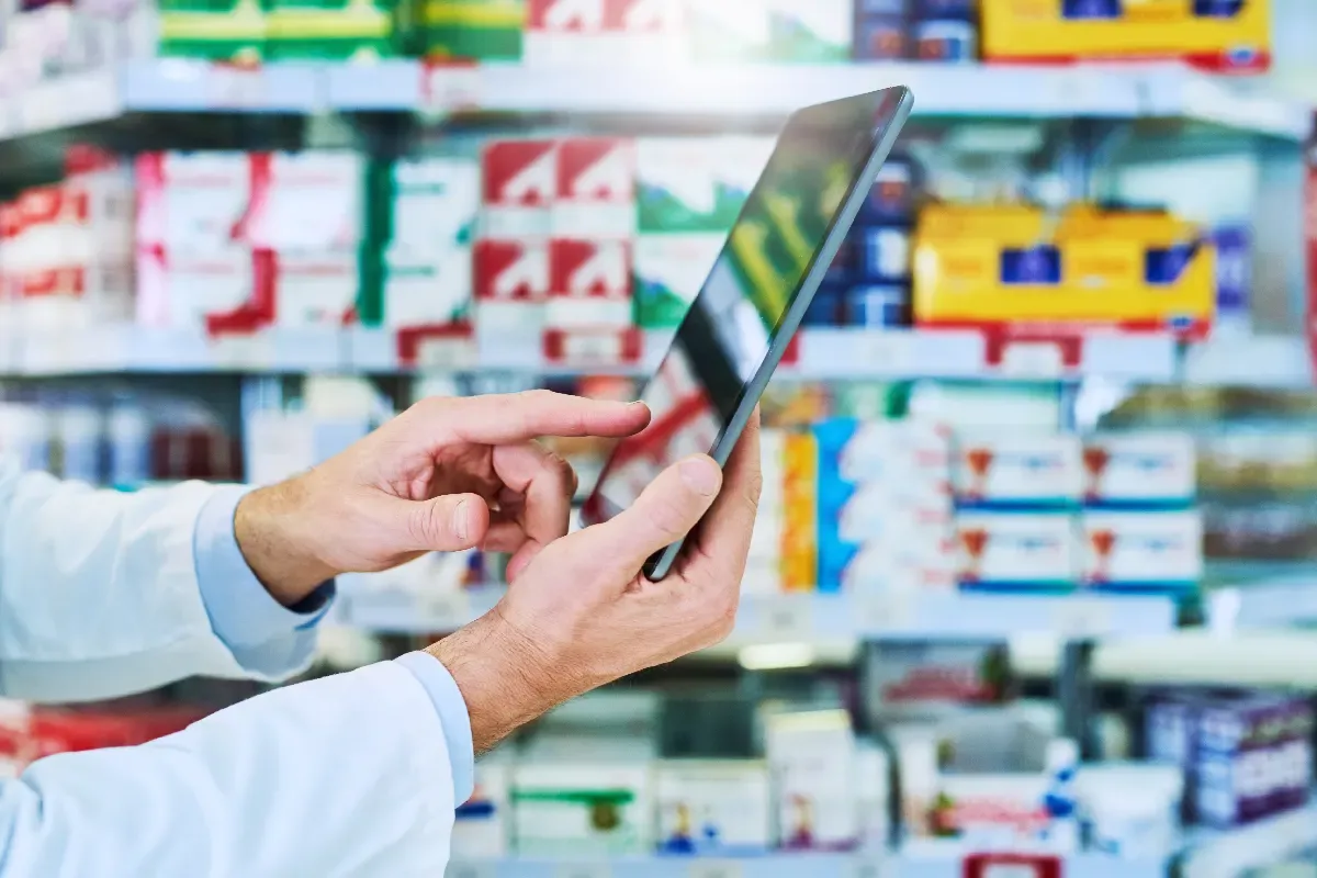 Retail media transforma farmácias: Dados viram vantagem competitiva e fortalecem relação com o cliente
