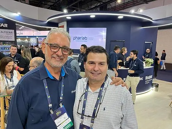 Eduardo Martins CEO da Pharlab e o consultor Edu Rocha parceiros de negocios